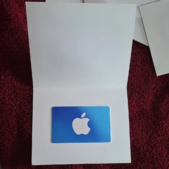 App Store & iTunes Gift Card - Picture 2 of 3